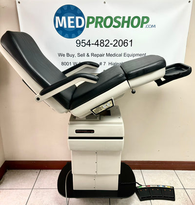 MIdmark 417 Podiatry Power Chair